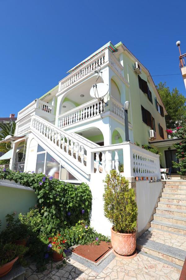 Greenhouse Family Apartments Rabac Exterior photo