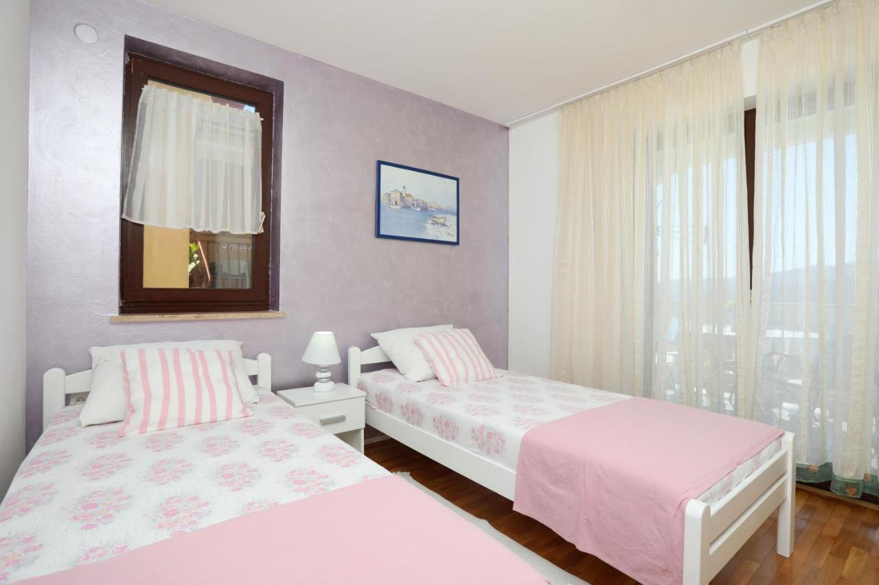 Greenhouse Family Apartments Rabac Exterior photo