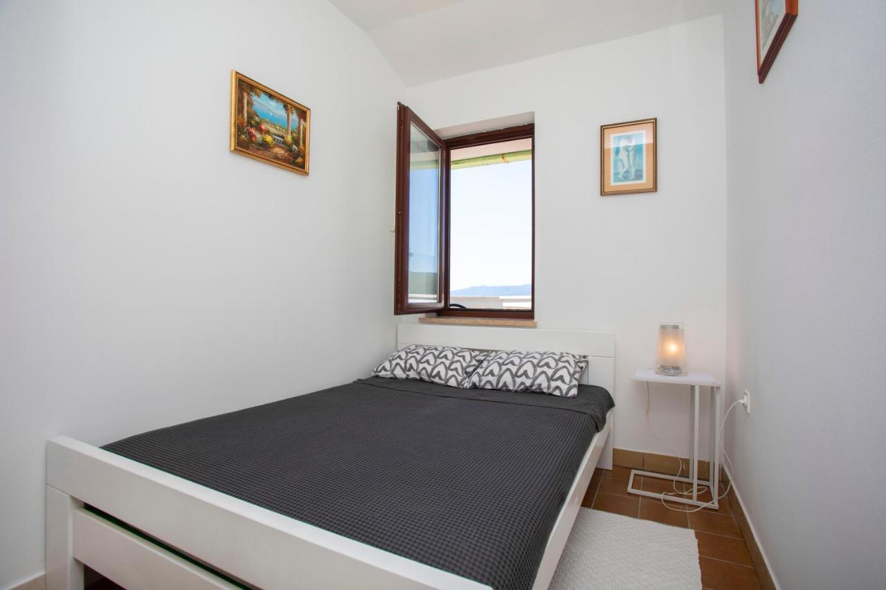 Greenhouse Family Apartments Rabac Exterior photo